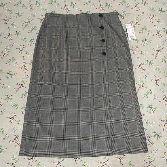 Uniqlo Side Button Checkered Wrap Skirt Gray Large Minimalist Preppy Academia - Picture 2 of 7